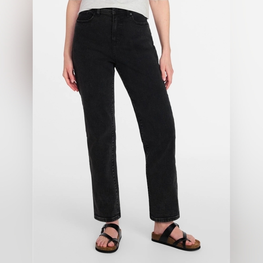 Time and Tru Women's High Rise Relaxed Boyfriend Jeans, 26" Inseam, Size 14